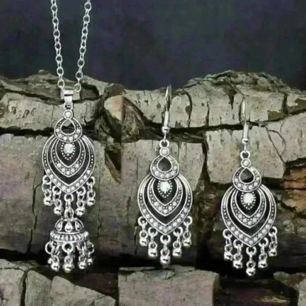New Silver Boho Set, Statement Necklace and Earrings, Vintage Style